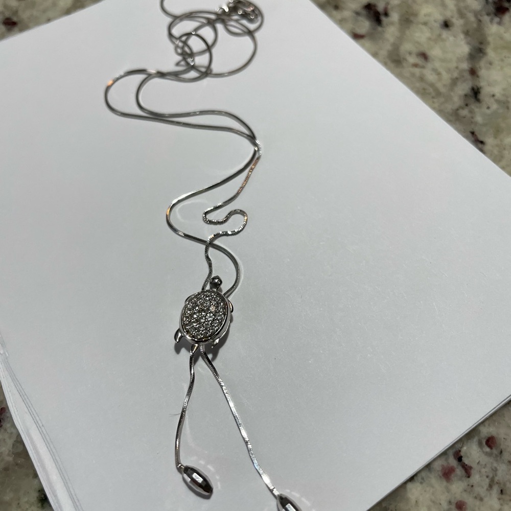 14 karat white gold, lariat turtle necklace